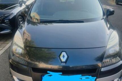Renault Scenic 229.012 km 6.799 &euro; Berlin 12355