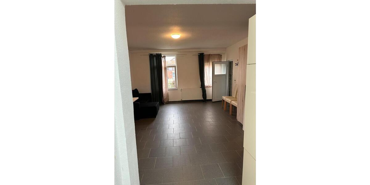 1 Zimmer, Küche, Bad, Terrasse und PKW-Stellplatz 1 zimmer