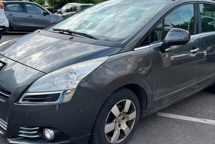 Peugeot 5008 210.000 km 2.899 &euro; Baienfurt 88255