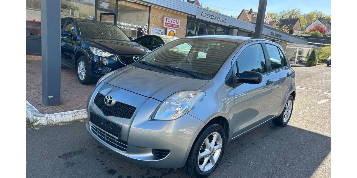 Toyota Yaris 95.000 km 4.250 &euro; Neunkirchen/Wellesweiler 66539