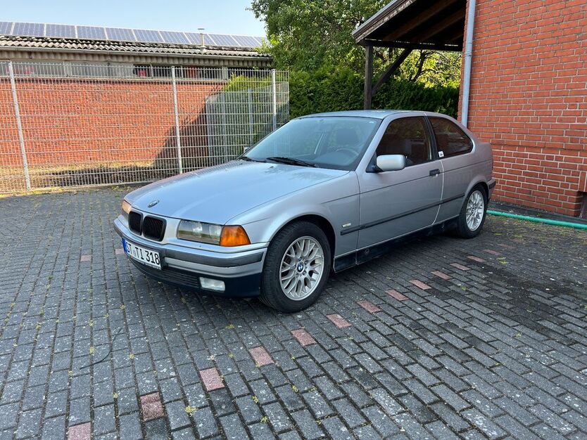 BMW 318 176.000 km 2.500 € Laer 48366