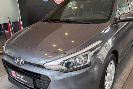 Hyundai i20 84.000 km 8.790 &euro; Hamburg 22547