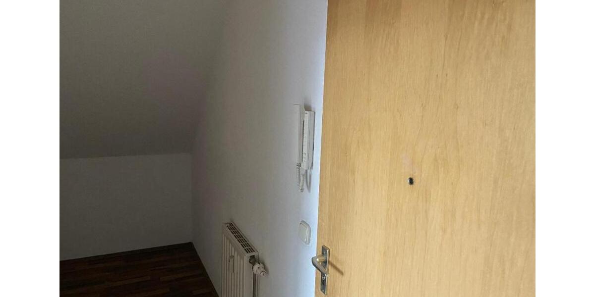 Dachgeschoßwohnung Salzatal - 1.5 Zimmer, 28 m&sup2;, 40.500&euro; | Angebot:23429092