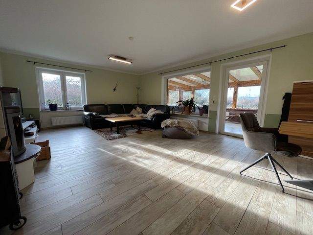 Einfamilienhaus Dätgen - 8 Zimmer, 213 m&sup2;, 590.000&euro; | Angebot:25742207