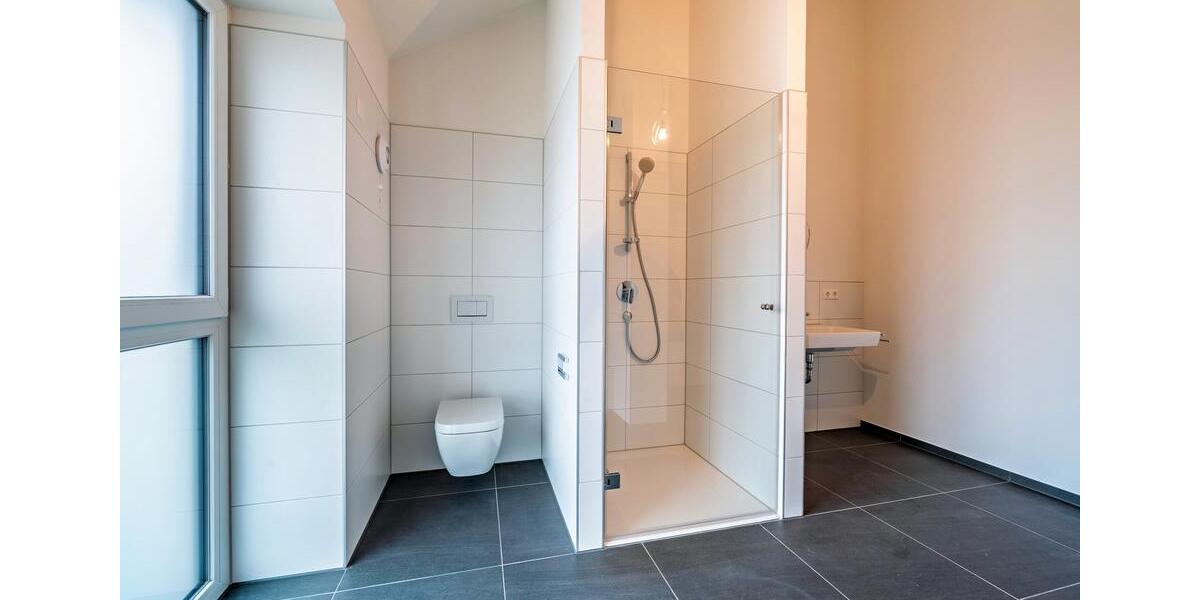 Reihenhaus Bad Friedrichshall - 4.5 Zimmer, 138 m&sup2;, 1.950&euro; | Angebot:26490984
