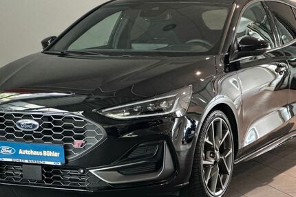 Ford Focus 17.004 km 34.990 € Marbach am Neckar 71672
