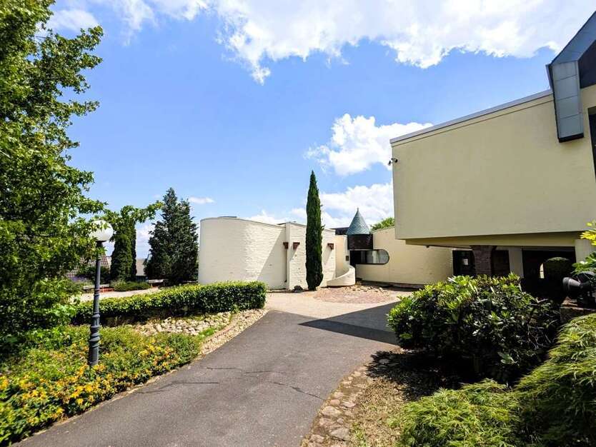 Haus zum Kaufen in Nideggen Rath 668.000 € 300 m²