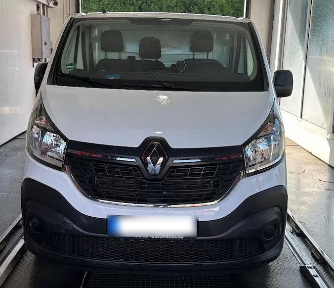 Renault Trafic 93.500 km 14.900 &euro; Rösrath 51503