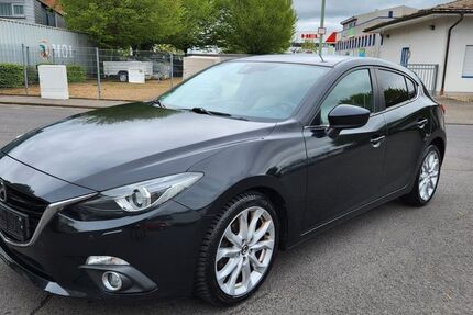Mazda 3 129.000 km 11.999 &euro; Frankfurt 60431