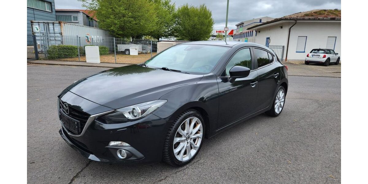 Mazda 3 129.000 km 11.999 &euro; Frankfurt 60431