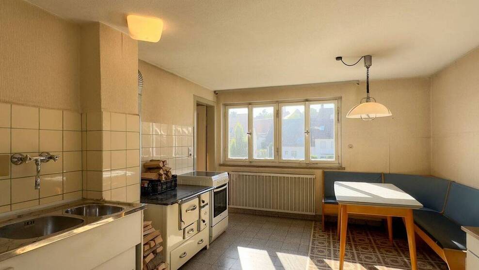 OFFENE BESICHTIGUNG am Dienstag, den 4. November um 16:30 Uhr - Wir freuen uns auf Sie! 5 zimmer