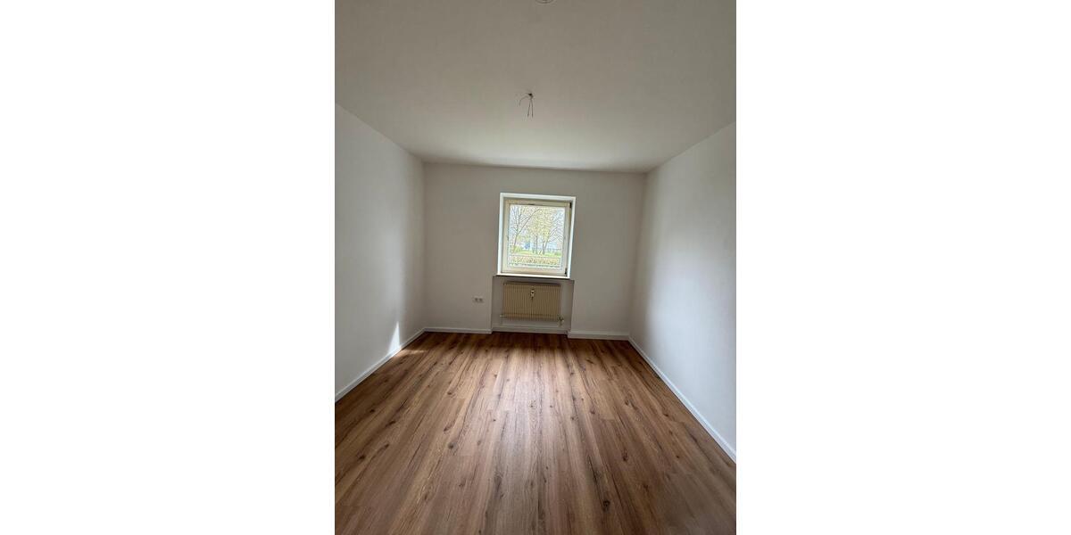 Etagenwohnung Amberg - 3 Zimmer, 73 m&sup2;, 765&euro; | Angebot:26276519