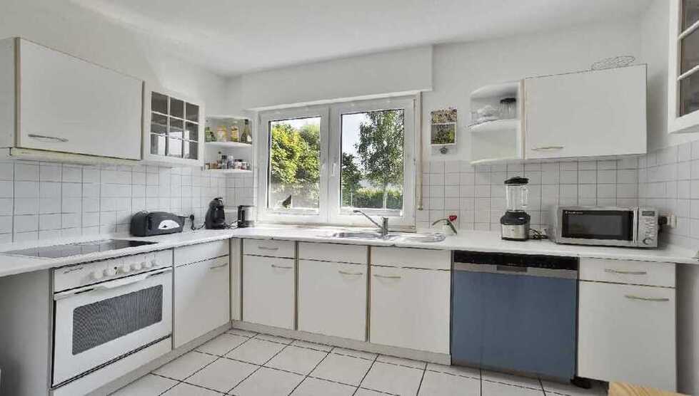 Zweifamilienhaus und Bungalow auf 2.412m² Traumgrundstück in Ratingen