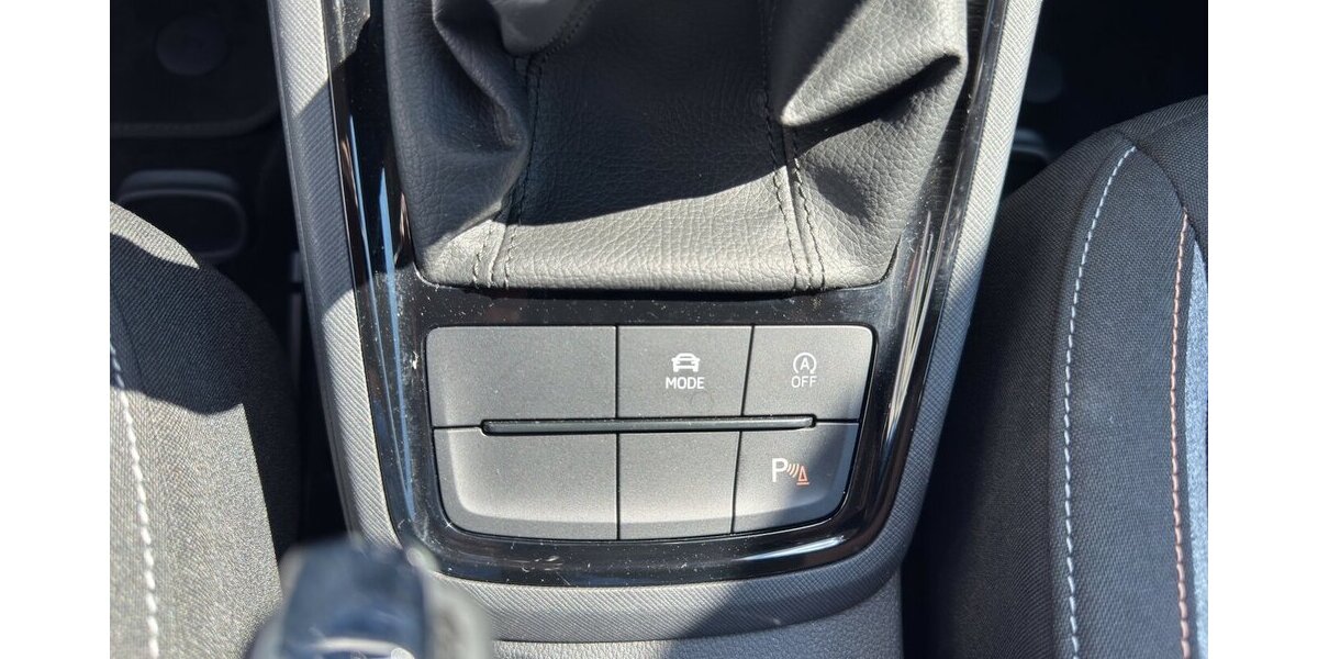 Skoda Kamiq 1.0 TSi Selection Black *Sitzhzg/Kamera/LED/ 13.225 km 21.490 &euro; Bamberg 96052