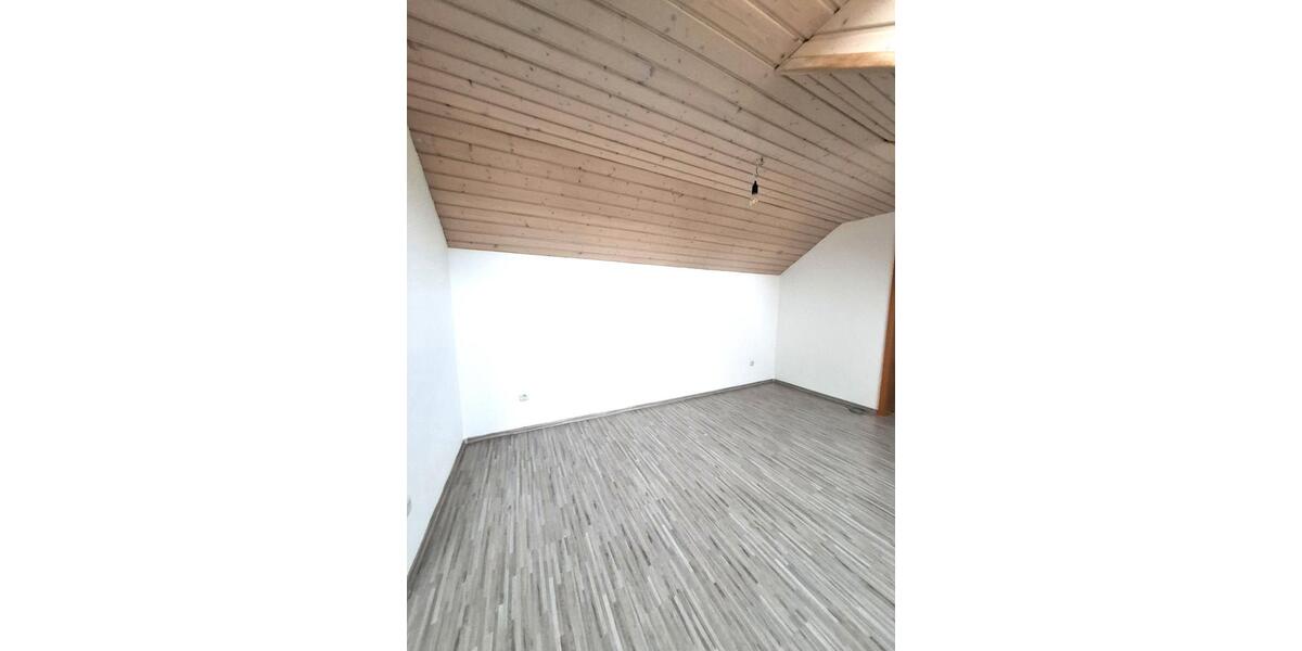 Maisonettenwohnung Deggendorf - 2.5 Zimmer, 77 m&sup2;, 245.000&euro; | Angebot:26888075