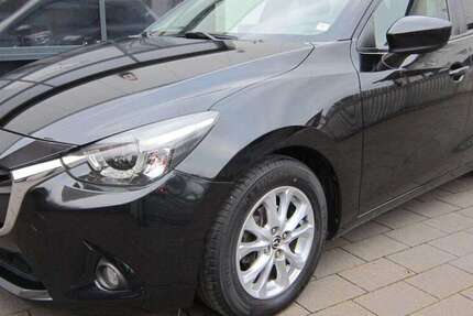 Mazda 2 87.200 km 8.990 € Paderborn 33102