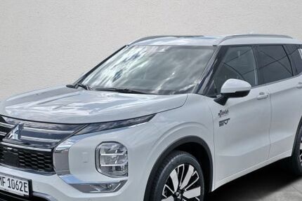 Mitsubishi Plug-in Hybrid Outlander 8.000 km 40.980 &euro; Nürnberg OT Schweinau 90439