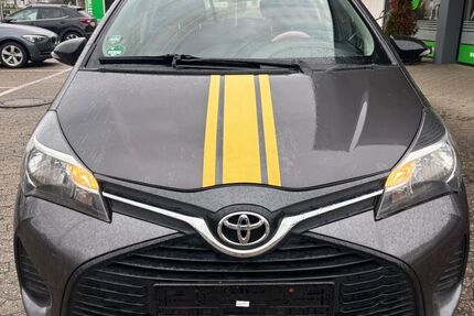 Toyota Yaris 83.500 km 7.250 &euro; Nohfelden O.t. Wolfersweiler 66625