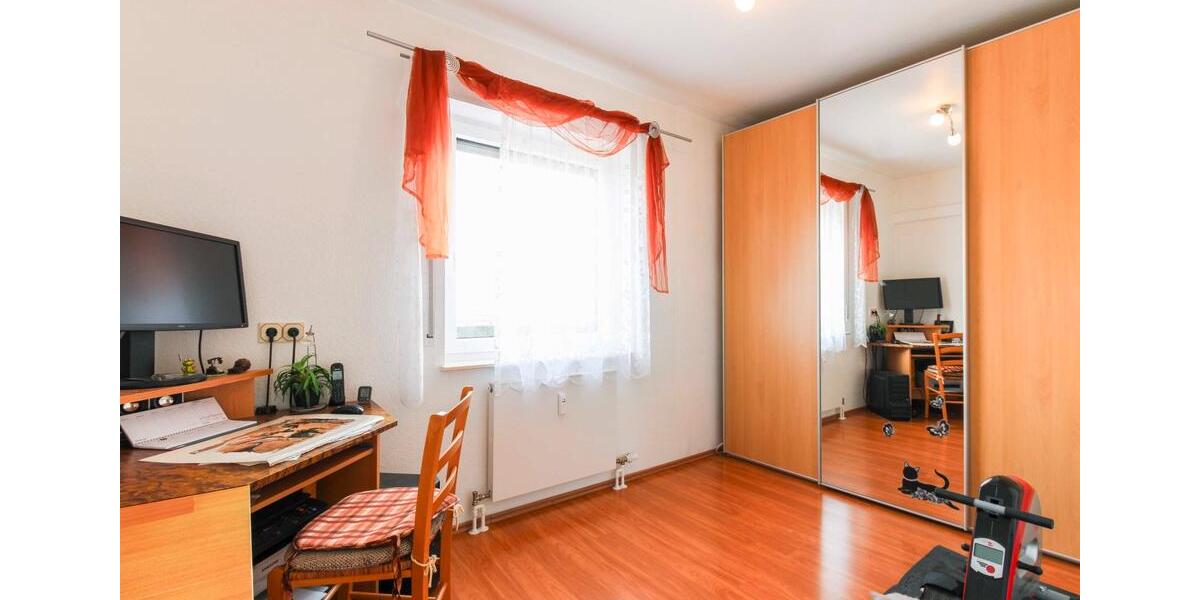 Etagenwohnung Ludwigshafen am Rhein - 3 Zimmer, 108 m&sup2;, 990&euro; | Angebot:26026869