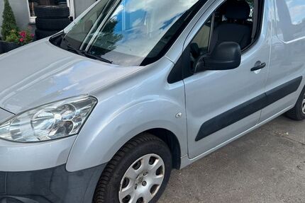 Peugeot Partner 291.000 km 2.950 &euro; Nürnberg 90453