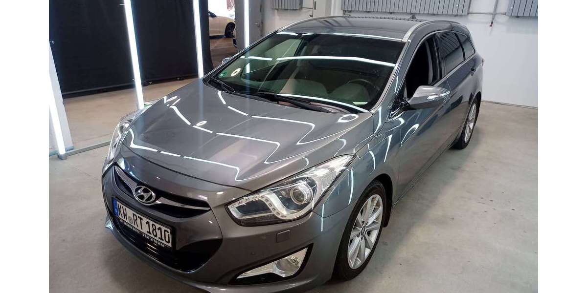 Hyundai i40 84.145 km 9.450 &euro; Königs Wusterhausen, Stadt 15711