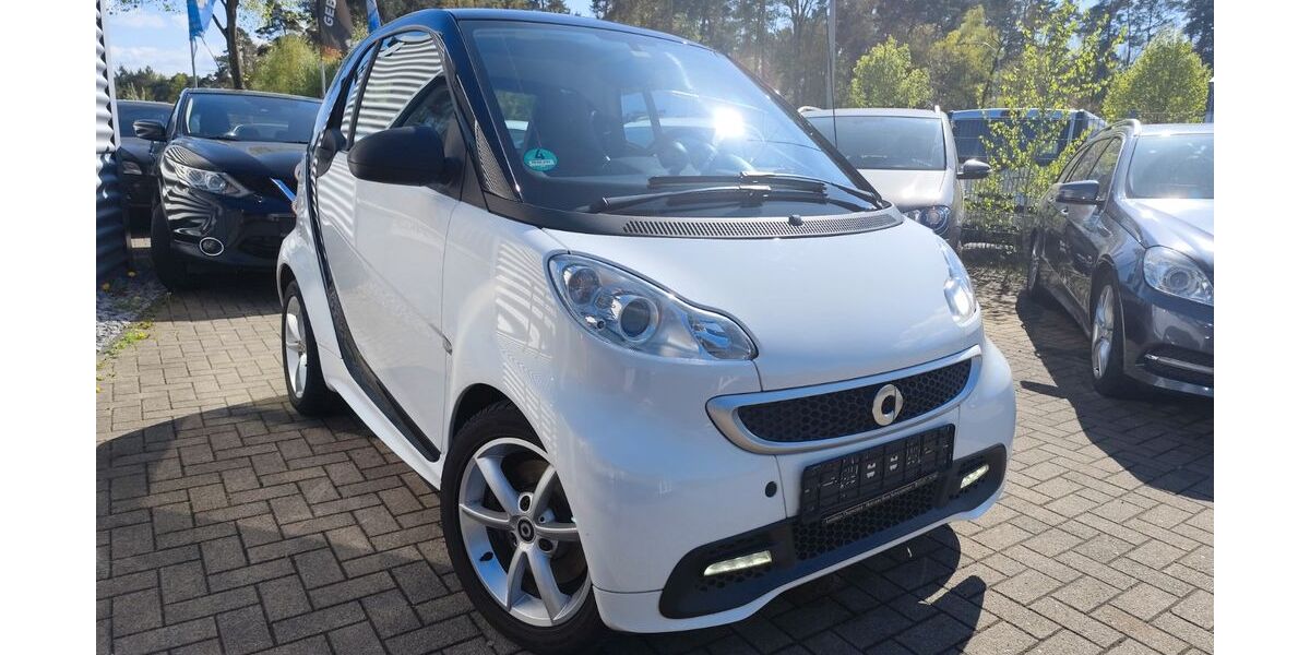 Smart ForTwo 110.456 km 5.950 &euro; Schlangen 33189