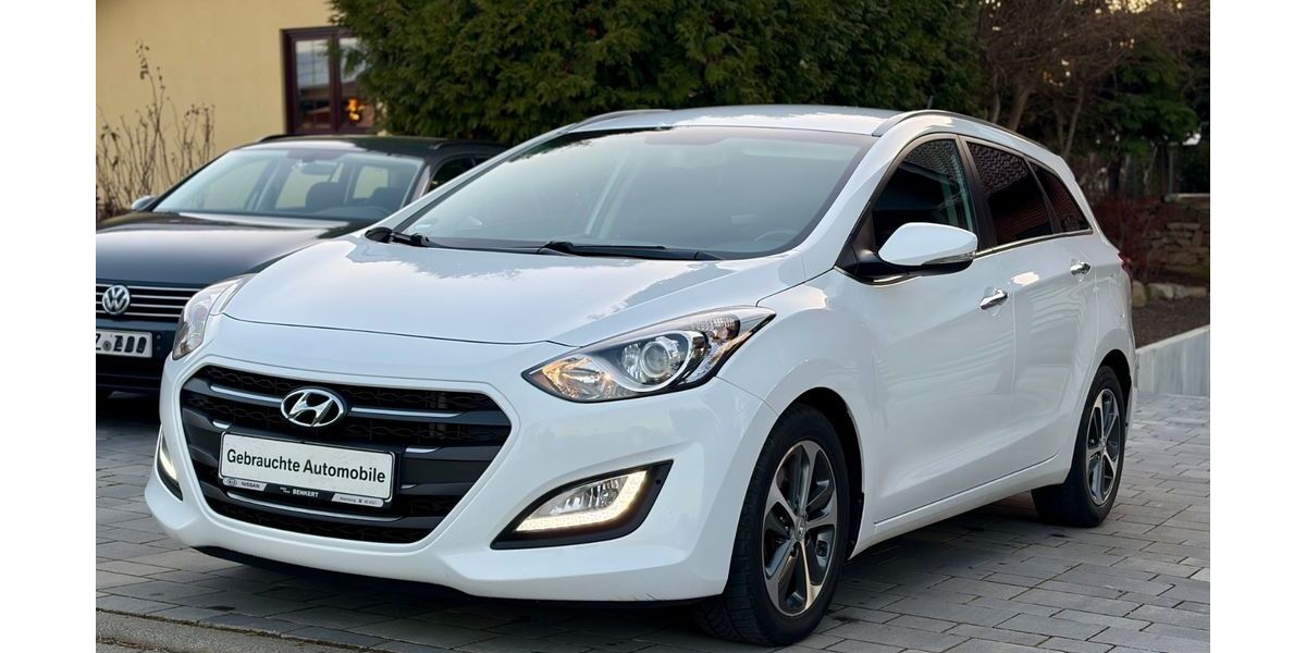 Hyundai i30 119.000 km 9.990 &euro; Altenburg 04600