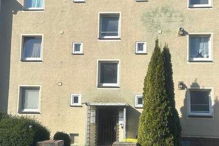 4- Familienhaus mit großem Garten, kleiner Garage und Stellplatz in Lüdenscheid-Buckesfeld... zimmer