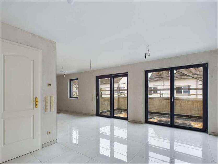 Haus zum Kaufen in Aschaffenburg Damm 749.000 € 130 m²