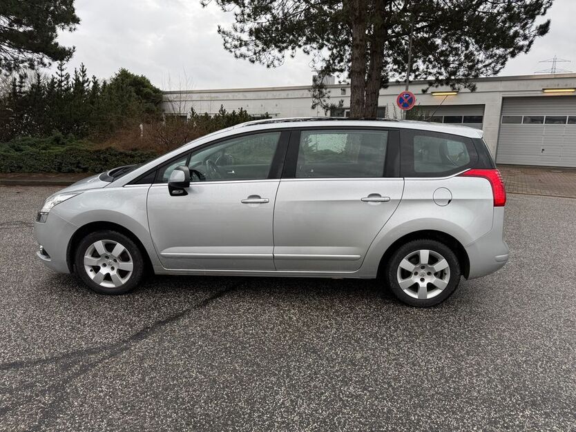 Peugeot 5008 125.623 km 2.590 € Barsbüttel 22885