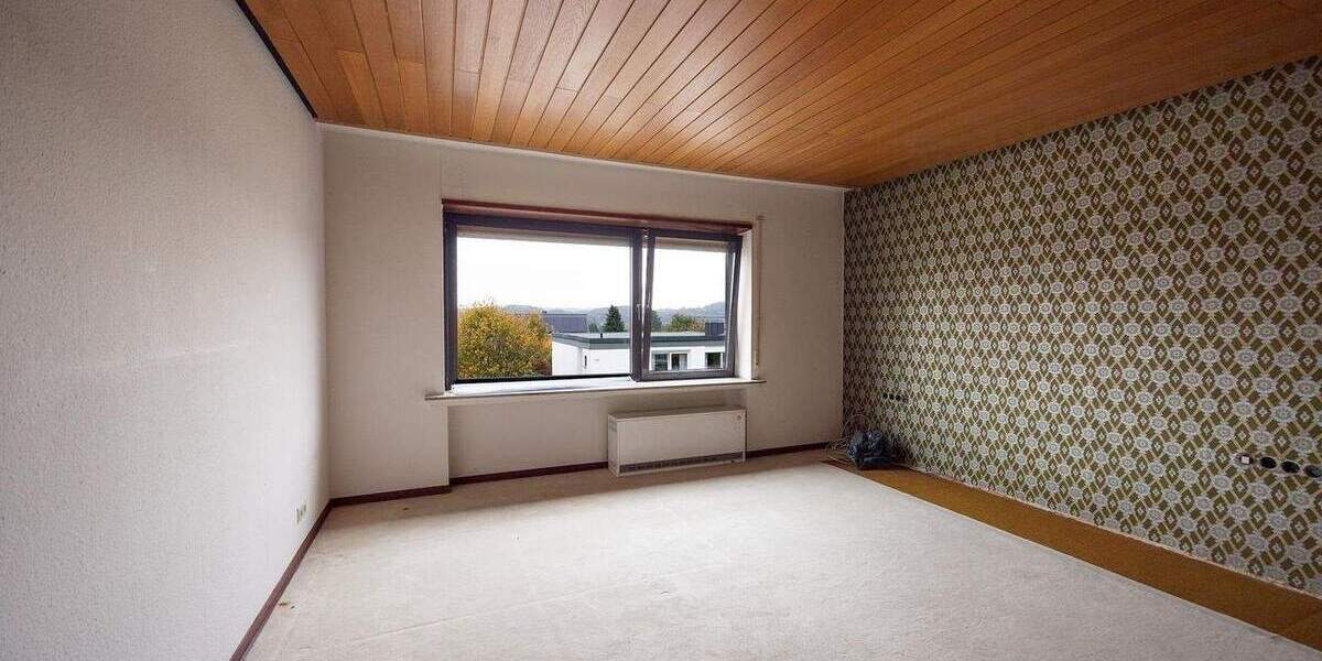 Winkelbungalow mit Einlieger, Doppelgarage, Photovoltaik und schönem Garten 6 zimmer