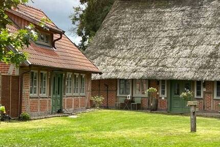 - Nachhaltige Baumaterialien - Zwei sehr hochwertig sanierte Landhäuser in Ortsrandlage 8 zimmer