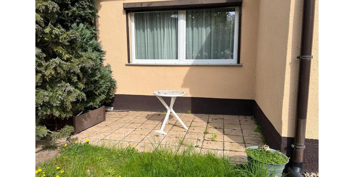 Doppelhaushälfte Genthin - 4 Zimmer, 122 m&sup2;, 79.000&euro; | Angebot:24680102
