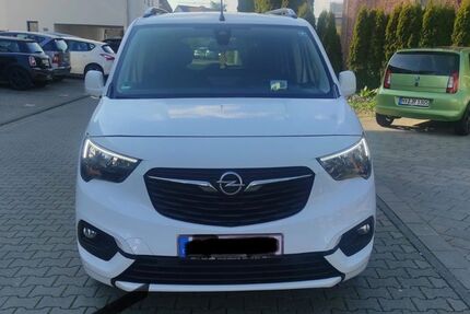 Opel Combo 157.000 km 11.999 &euro; Paderborn 33102