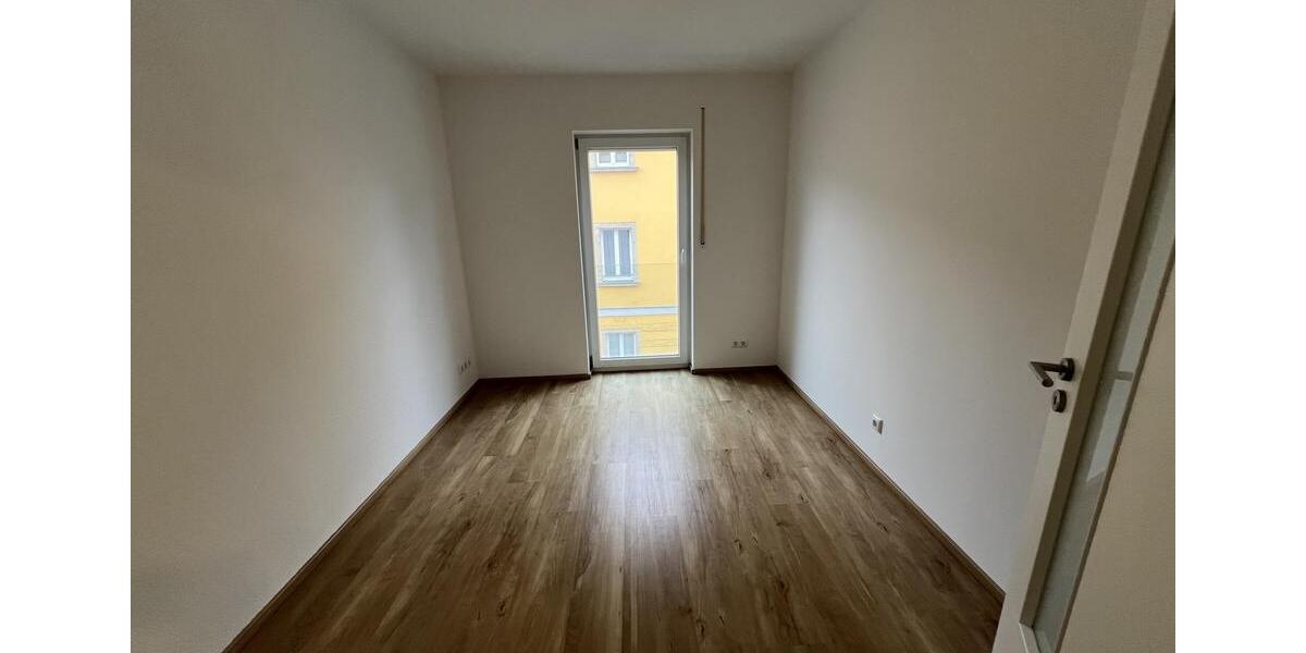 Etagenwohnung Rehau - 4 Zimmer, 91 m&sup2;, 1.100&euro; | Angebot:22551697