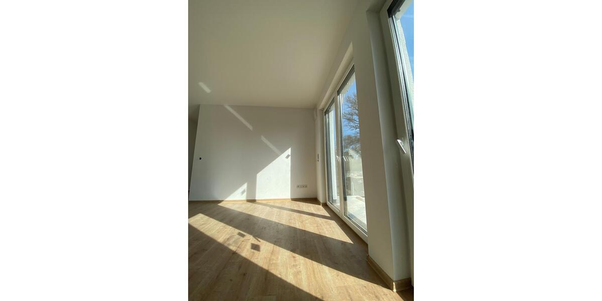Dachgeschoßwohnung Oranienburg - 3 Zimmer, 88 m&sup2;, 1.496&euro; | Angebot:23297890
