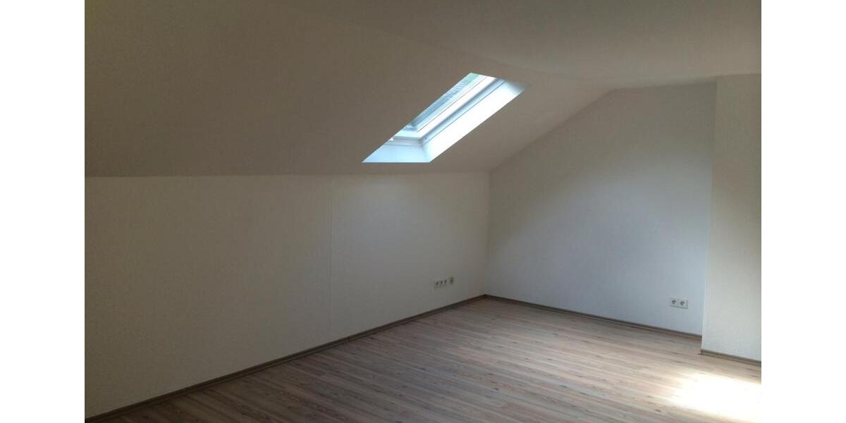 Mehrfamilienhaus, Wohnhaus Stegen - 9 Zimmer, 258 m&sup2;, 770.000&euro; | Angebot:26889303