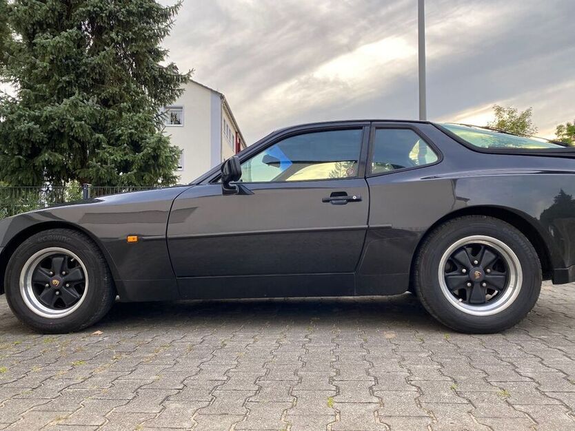 944