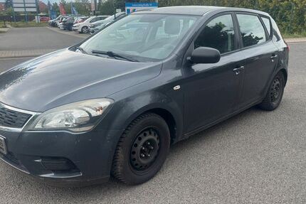 Kia ceed / Ceed 226.000 km 1.300 &euro; Erfurt 99087