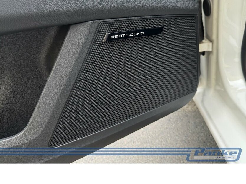 Seat Leon FR Alcantara Navi Sitzheizung SR/WR 85.720 km 11.990 € Berlin 13187