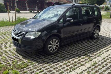 VW Touran 243.000 km 2.900 &euro; Ergolding 84030