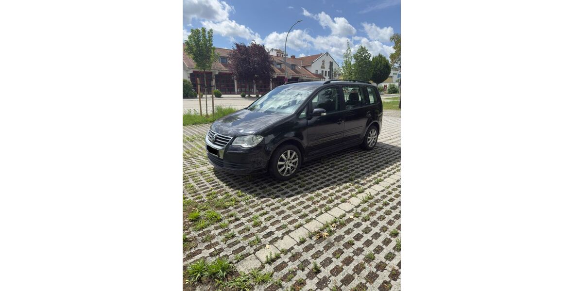 VW Touran 243.000 km 2.900 &euro; Ergolding 84030