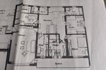 Großz. Etagenwohnung - 6 Zimmer davon 4-5 Schlafzimmer WFL ca. 140 m² gelegen im 1. Stock eines 3-FMH off. Kamin optionaler Gartenanteil. - Etagenwohnung Laaber | Angebot:26898732