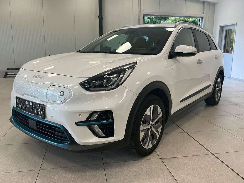 Kia Niro 35.000 km 22.975 € Ingolstadt 85053