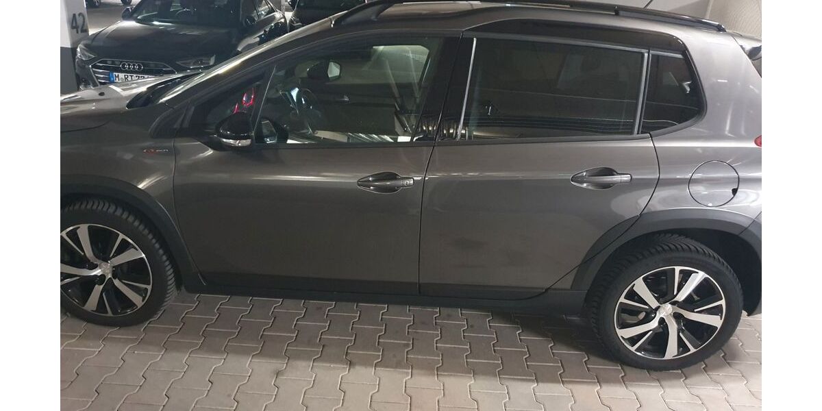 Peugeot 2008 134.000 km 14.000 &euro; München 81737