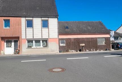 Haus Wilhermsdorf - 9 Zimmer, 320 m&sup2;, 380.000&euro; | Angebot:26578386