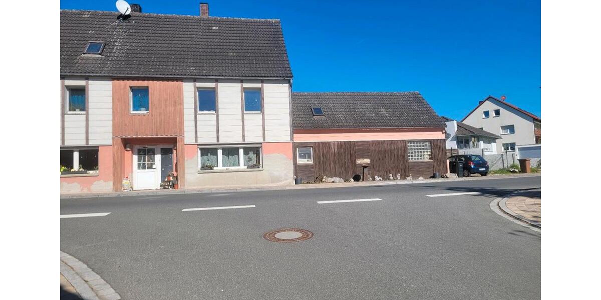 Mehrfamilienhaus, Wohnhaus Wilhermsdorf - 9 Zimmer, 320 m&sup2;, 380.000&euro; | Angebot:26578386