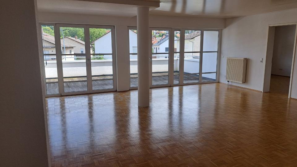 Etagenwohnung Zwingenberg - 2 Zimmer, 97 m&sup2;, 259.000&euro; | Angebot:25715882