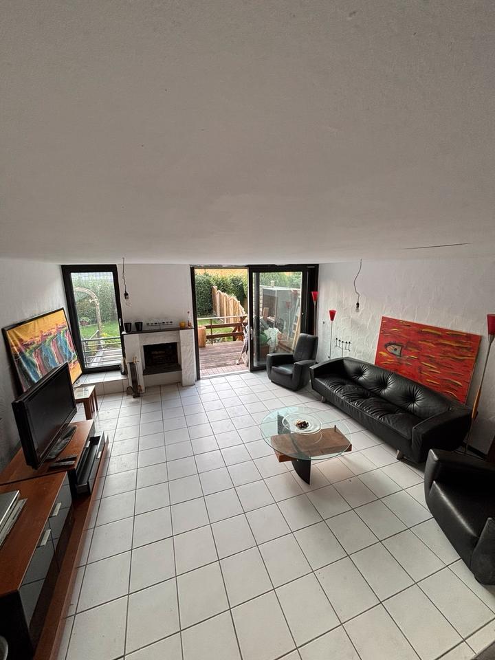 Modernes Reihenhaus mit großzügiger Rooftop-Lounge zimmer