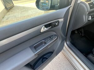 VW Touran Comfortline BMT/Standhzg/ 150.000 km 9.290 &euro; Troisdorf 53844